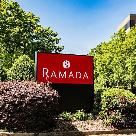 Ramada By Wyndham Гейнсвил Екстериор снимка